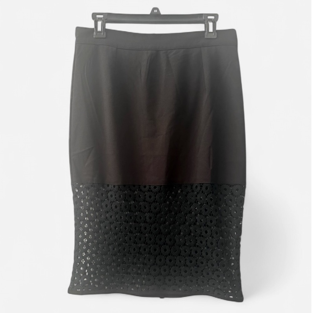 C. Luce Black Knee-Length Pencil Skirt with Cut Out L